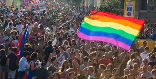 Fiesta del Orgullo LGBTIQ+ Madrid 2024 MADO , la fiesta del Orgullo LGBTIQ+, tendrá lugar desde el viernes 28 de junio al domingo 7 de julio de 2024.